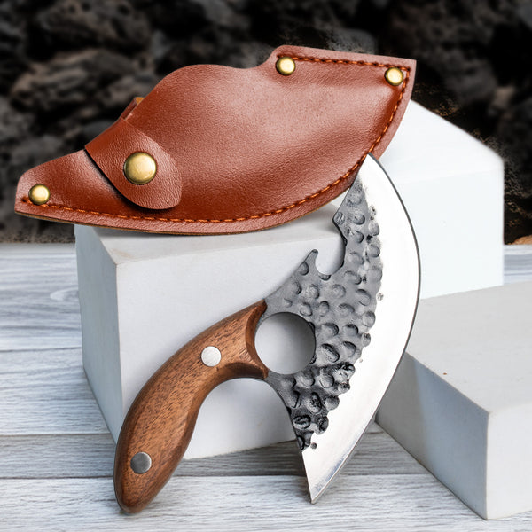 Sharp Claws Kit - Knife, Personalized Board, and Seasoning