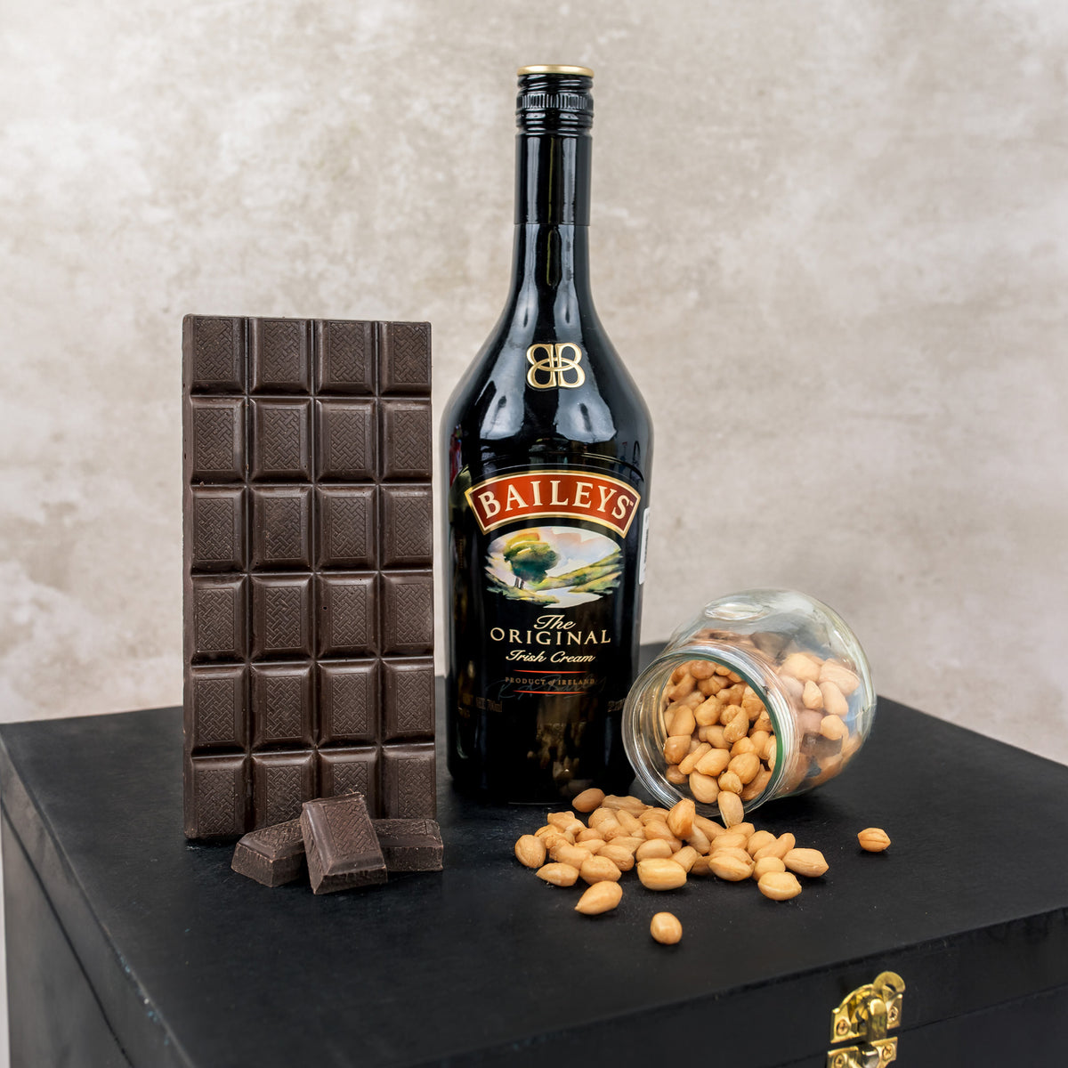 Baileys & Chocolates - Gift