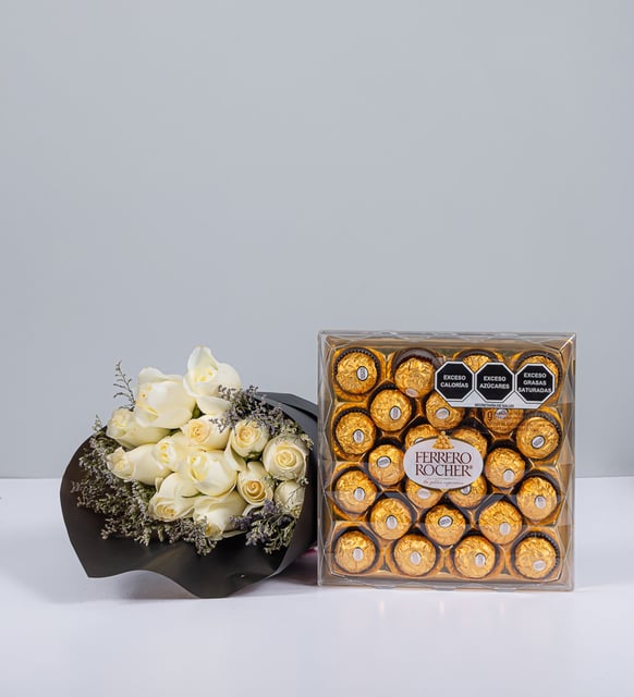 Ramo de 13 rosas blancas y Ferrero 24