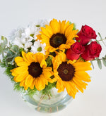 Girasol y rosa roja y margarita blanca en jarrón pecera (A)