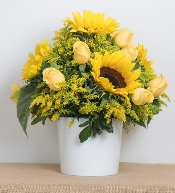 Girasoles Y Rosas Amarillas