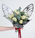 10 Rosas Blancas - En Ramo Mariposa