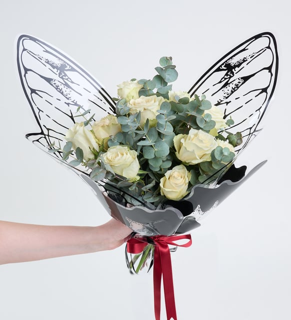 10 Rosas Blancas - En Ramo Mariposa