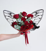 9 Rosas Rojas - En Ramo Mariposa