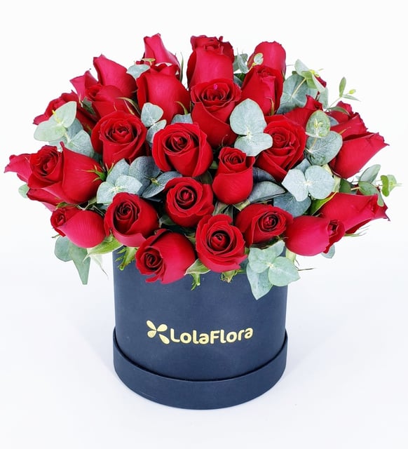 50 Rosas Rojas En Caja a Domicilio con Lolaflora