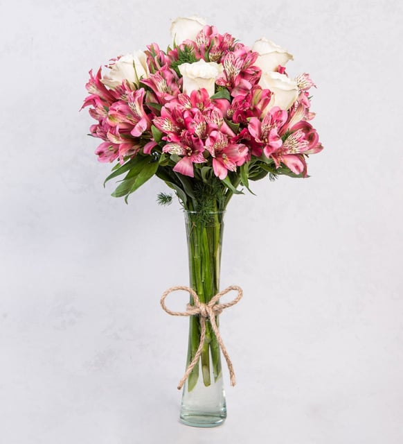 Rosas Blancas Y Alstroemerias Rosas (M)