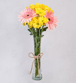 Margaritas Amarillas Y Gerberas Rosadas En Violetero (A)
