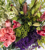 Arreglo Rosas Rosas Lily Y Detalles Morados