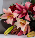 Bouquet Lily Rosa Y Rosa Roja