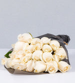 Bouquet 24 Rosas Blancas a Domicilio con Lolaflora (M)