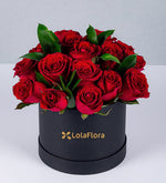 Caja Rosas MOM - Rojas Rojas y Clavo Japonés para el 10 de Mayo