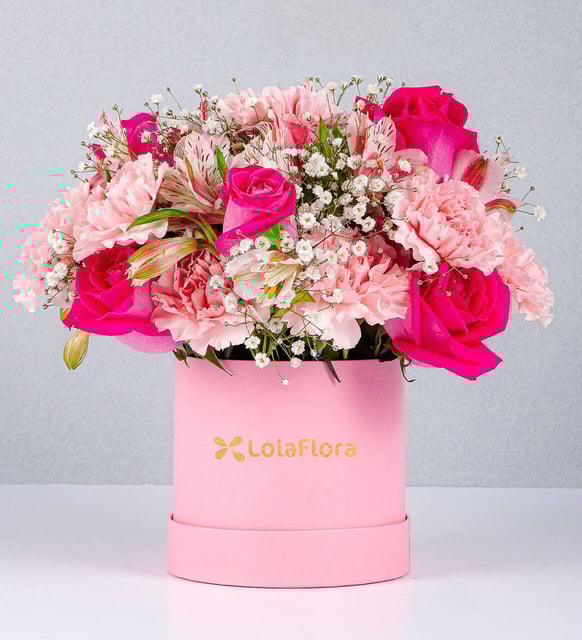 Caja Rosa Con Rosas Y Claveles Rosas