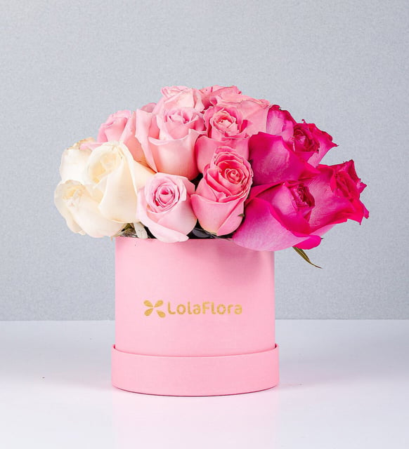 Caja Rosa Con Rosas En Gradiente