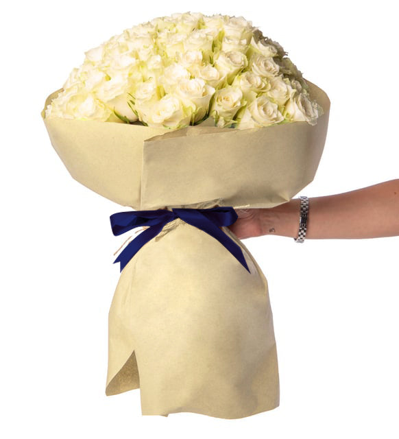 100 Rosas Blancas en Ramo Especial (A)