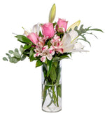 Astromelia rosa & rosa rosada & lilium blanca en jarrón