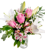 Astromelia rosa & rosa rosada & lilium blanca en jarrón