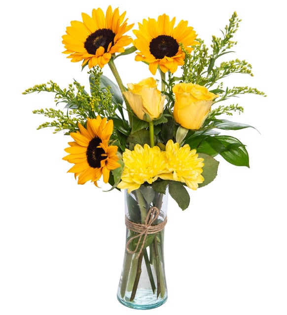 Girasoles y rosas amarillas en un jarrón