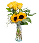 Rosas amarillas y girasoles en un jarrón (M)