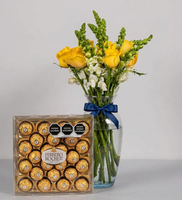12 Rosas Amarillas y Perrito Blanco con Ferrero 24 - En Barcelo